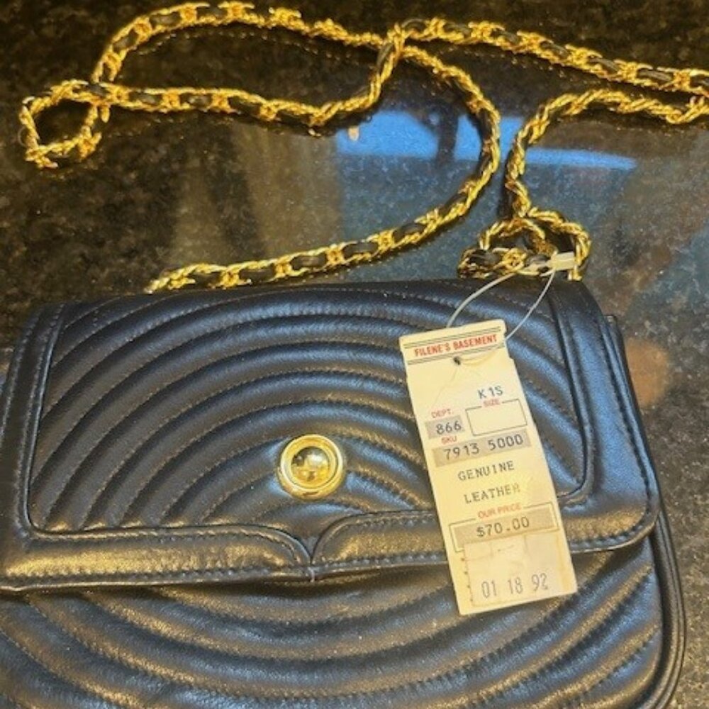 NWT 90s Vintage Field Manor Black Leather Crossbody Purse With Snap Closure - Picture 3 of 6
